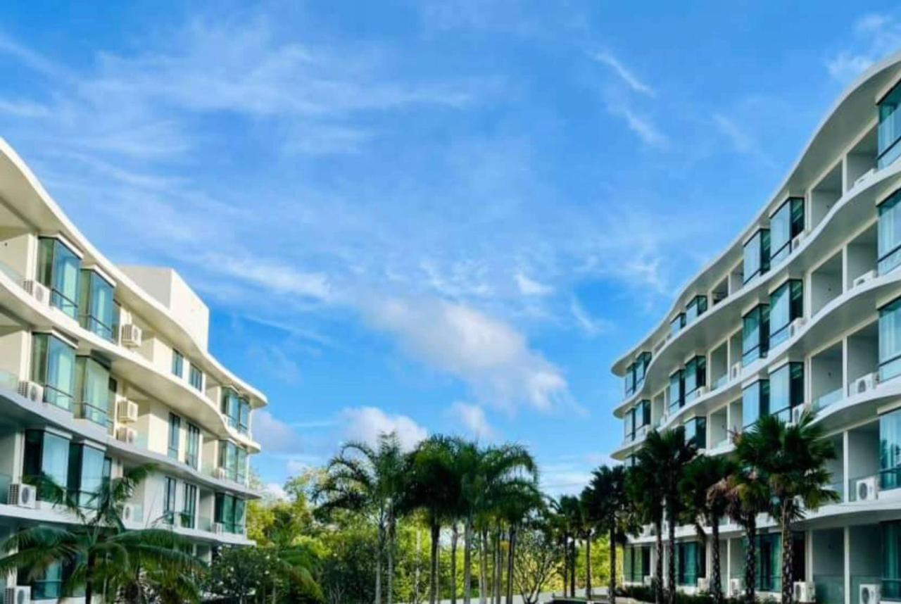 Wyndham La Vita Rawai Phuket Екстер'єр фото