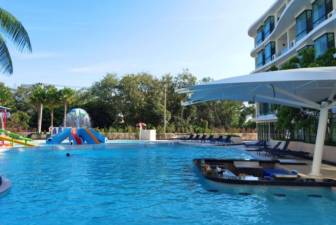 Wyndham La Vita Rawai Phuket Екстер'єр фото