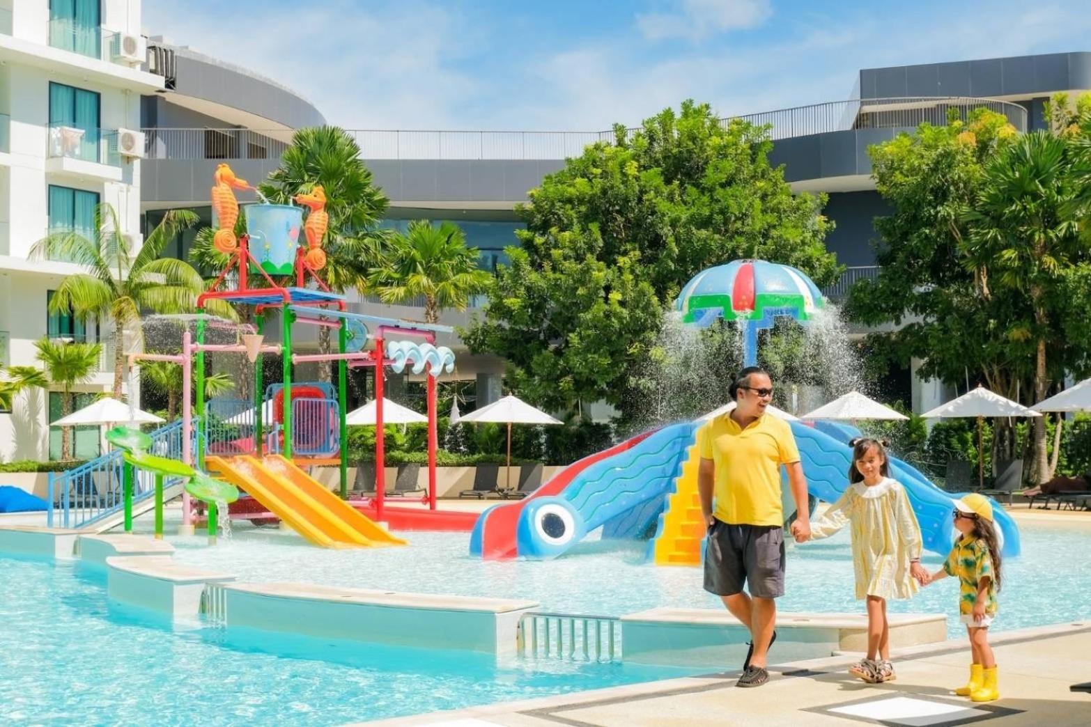 Wyndham La Vita Rawai Phuket Екстер'єр фото