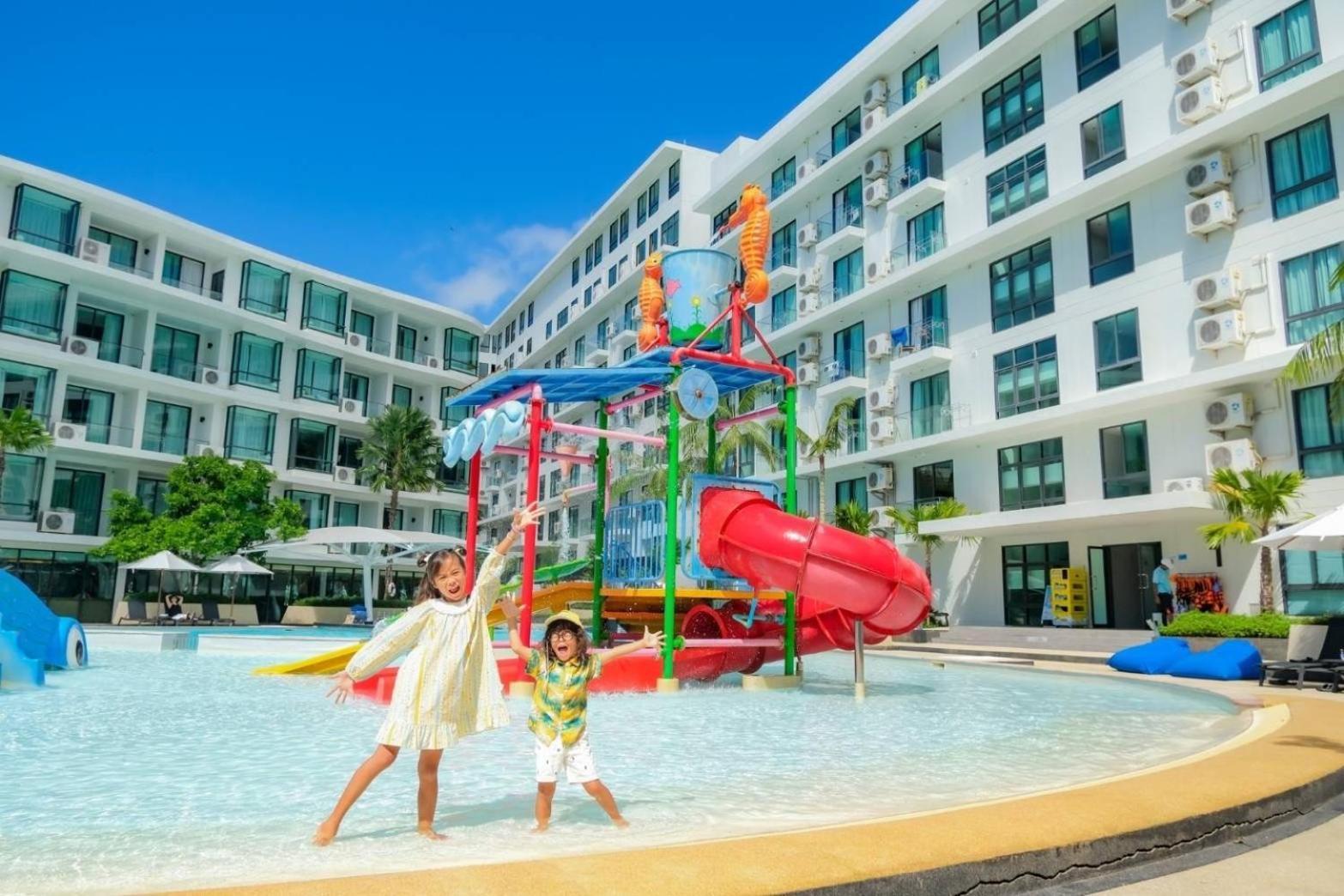 Wyndham La Vita Rawai Phuket Екстер'єр фото