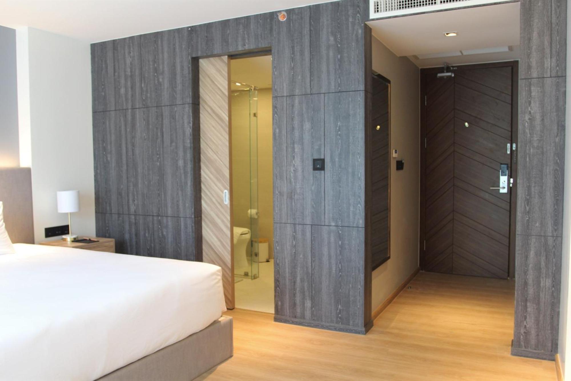 Wyndham La Vita Rawai Phuket Екстер'єр фото